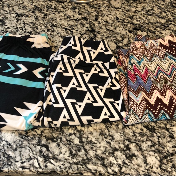 3 pairs women’s size s/m leggings. - Picture 1 of 1